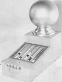 Dispositivos empleados para experimentos de psicokinesis en el Laboratorio de Parapsicología de la Duke University.
