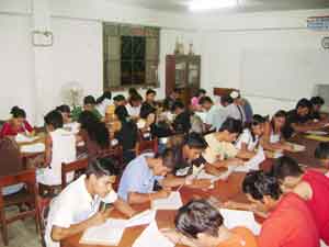 Vista parcial de los estudiantes participantes del estudio llevado a cabo por Parra y Espinoza en Pucallpa, Per�.