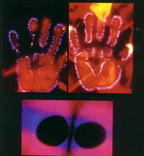 Placas fotogr&aacute;ficas del efecto corona obtenido mediante el efecto electrofotogr&aacute;fico Kirlian, a menudo son confundidas con fotograf&iacute;as del "aura" humana.